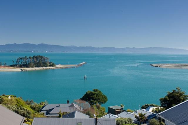 The Cut -  Nelson Harbour Enterance