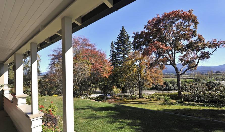 Innisfree Lower Moutere Residential House for rent Holiday Houses