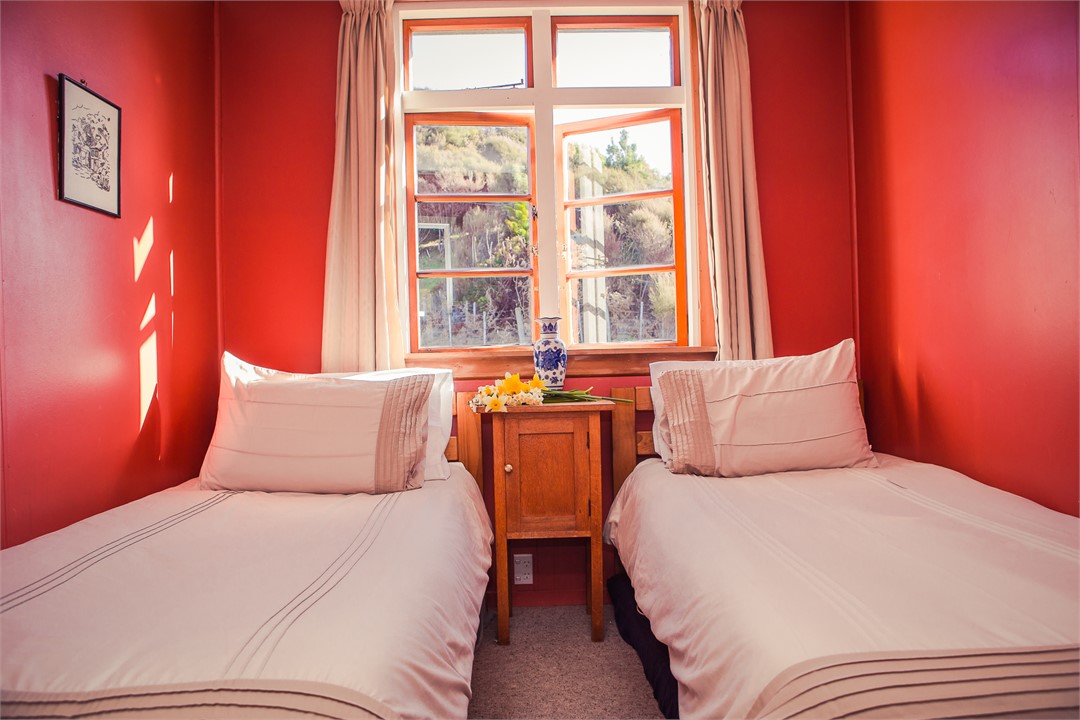 Bedroom with single beds