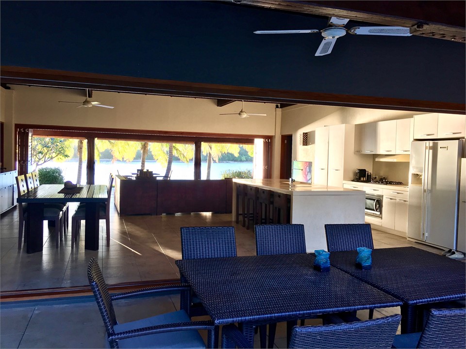 Grand Bure Open Plan Living