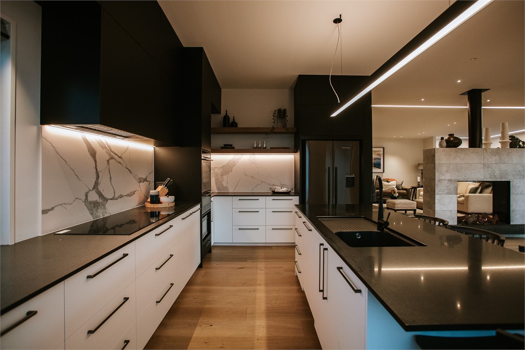 Release Wanaka - The Heights - Sleeps 8 - Lake Vie