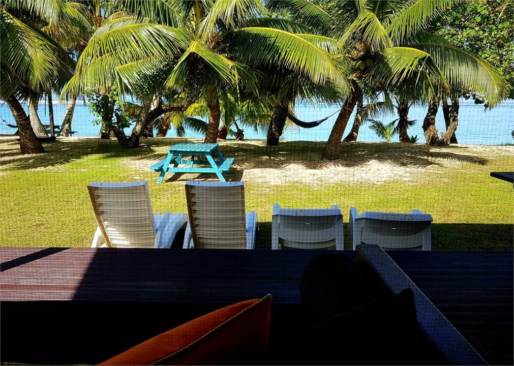 Decked out JBH Uto looking out to beach