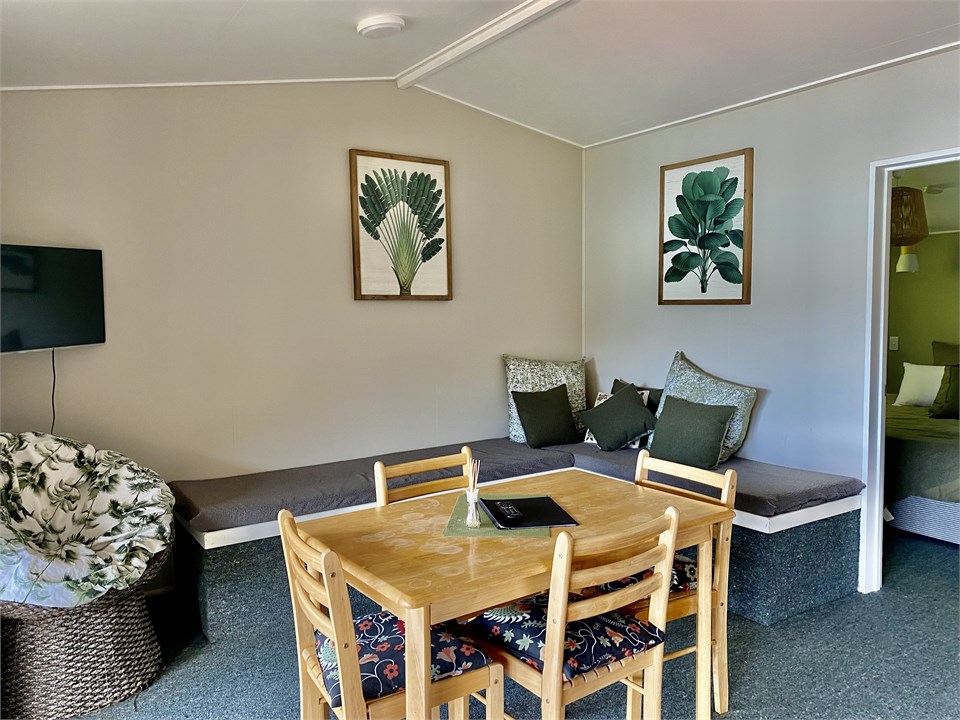 Open planned kitchen/lounge