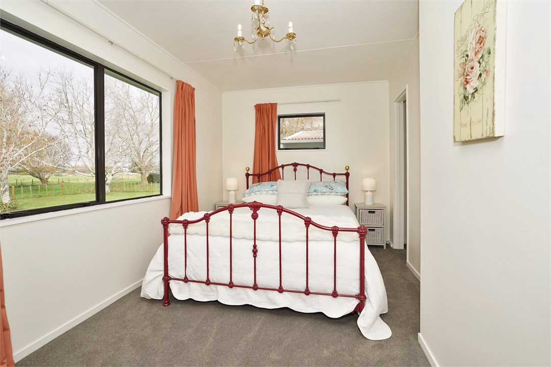 Bedroom 2 has a Queen bed