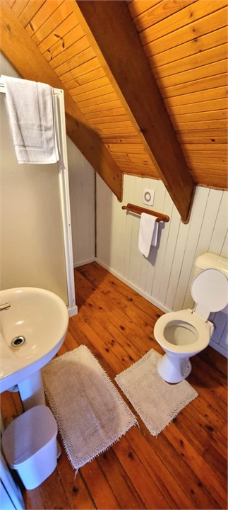 Upstairs bathroom