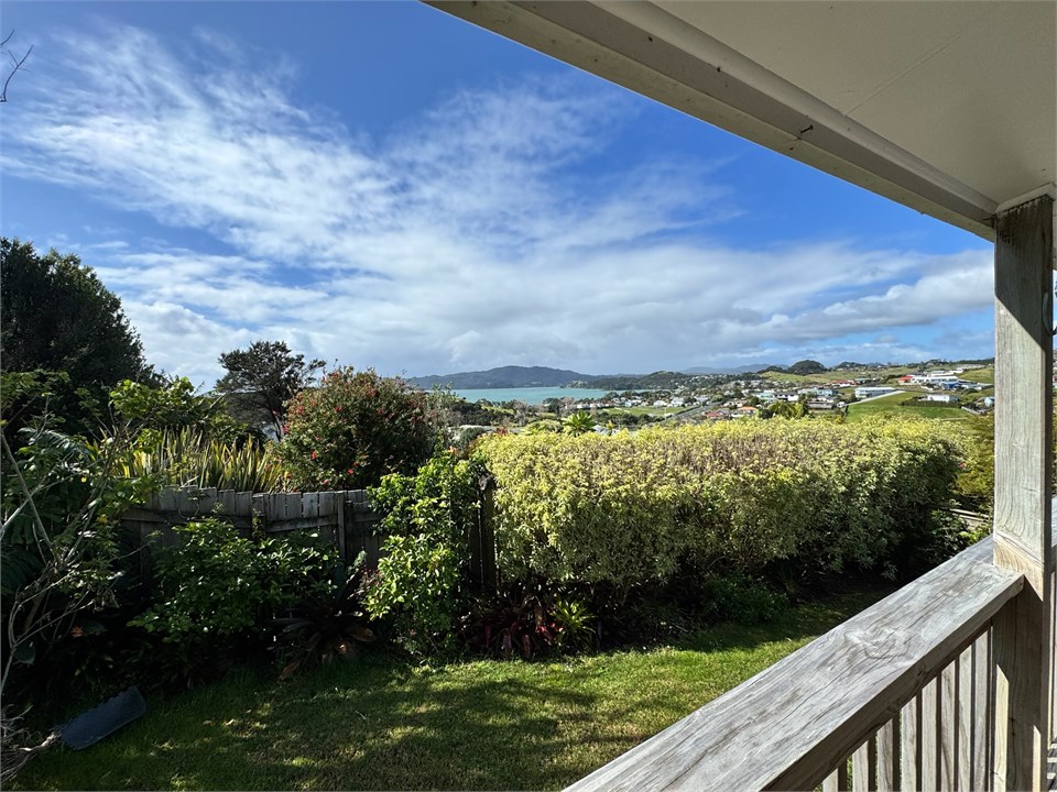 Views of Doubtless Bay at Casa Playa de los osos