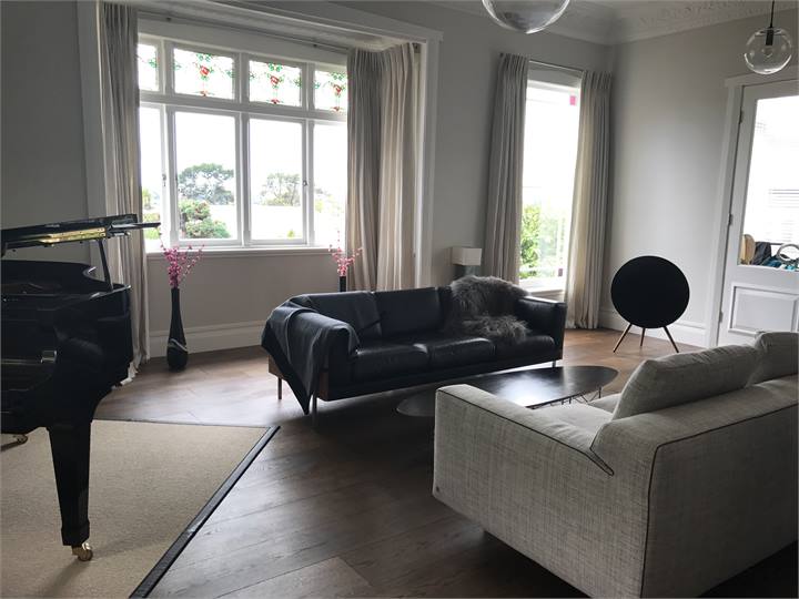 Parnell Laurie Ave - front room