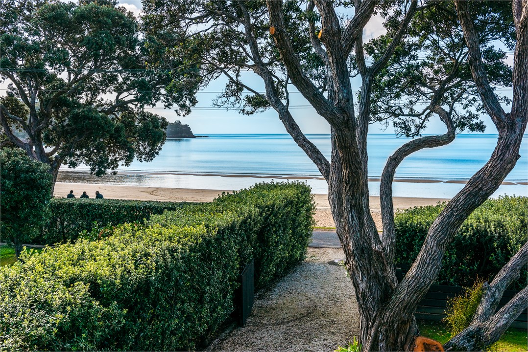 THE BEACH ON YOUR DOORSTEP