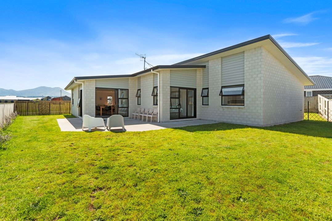 Puna Rise (Bachcare) Lake Taupo Holiday Home for rent Holiday Houses