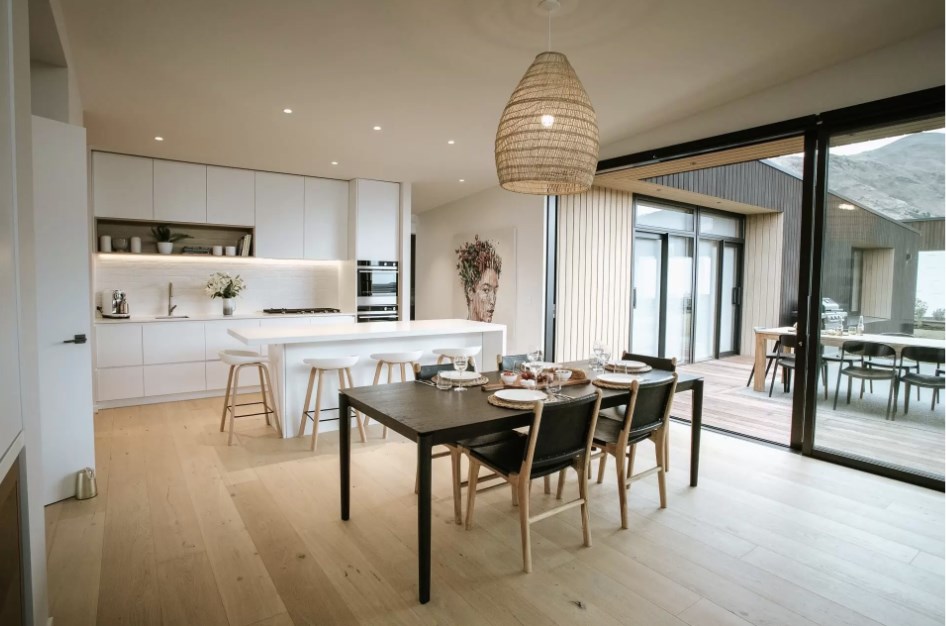 17 Stackbrae Wanaka Holiday Home for rent Holiday Houses