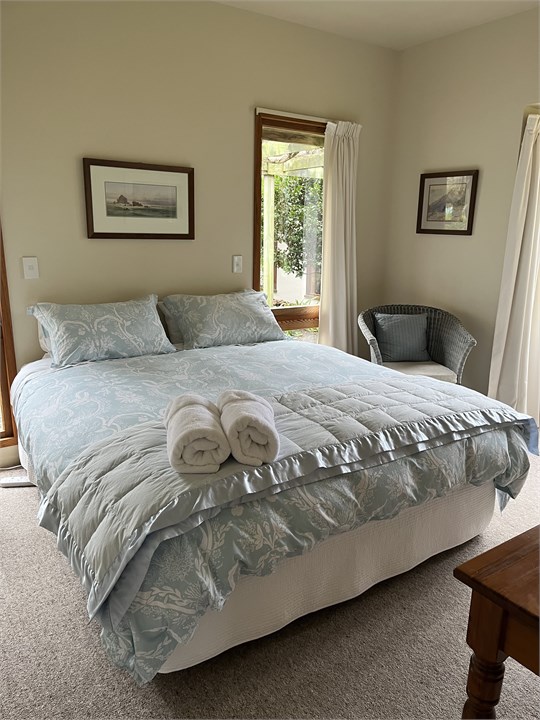 Main bedroom- King size bed.