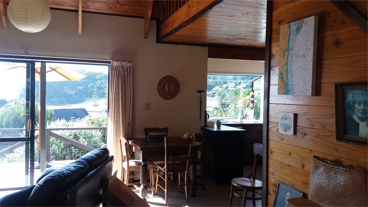 Dining area - extendable table