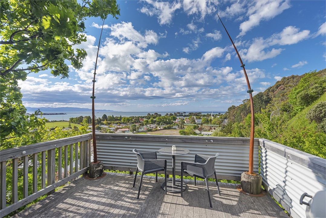 Nice outdoor entertainment area
