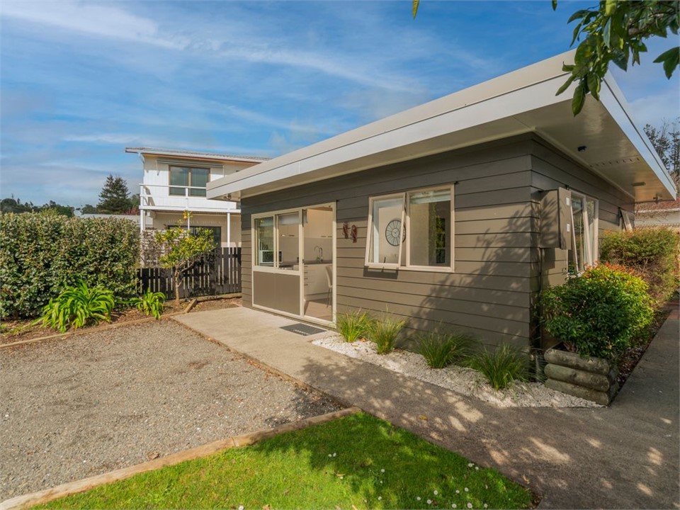 Sunny Days Retreat (Bachcare) Tairua Holiday Home for rent Holiday