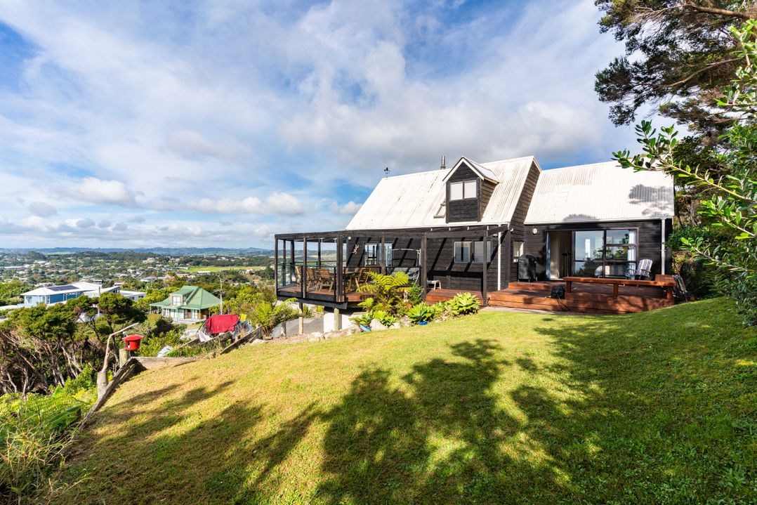 Simply Fabulous (Bachcare) Mangawhai Heads Holiday Home for rent Holiday Houses