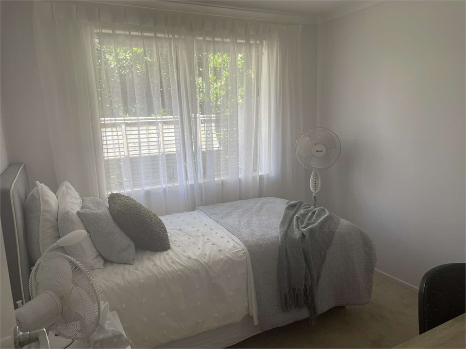 Bedroom 3 - King single bed - Sleepyhead medium