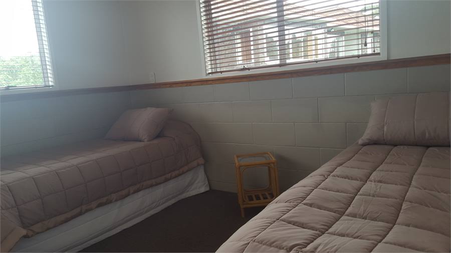 kumeu kottage double bed