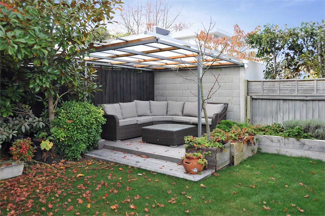 Garden view and seating area