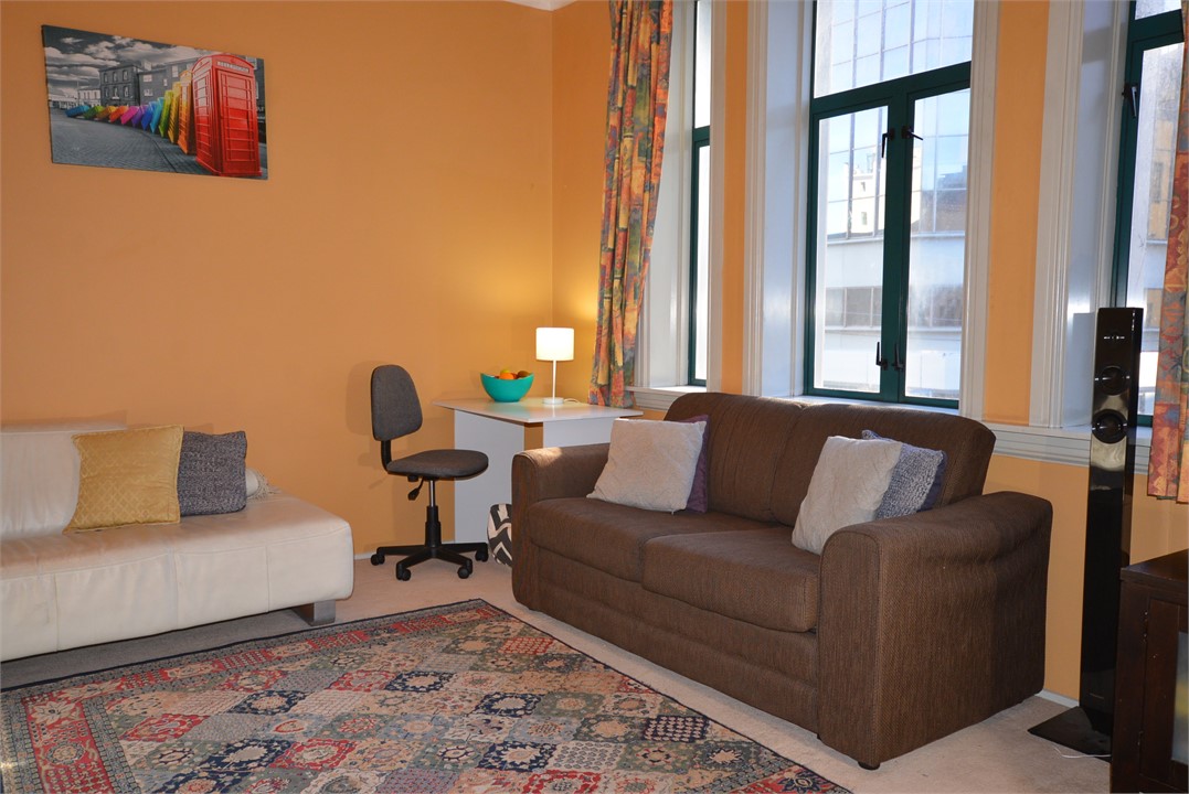 Lounge with desk and roll-out sofa bed (double)