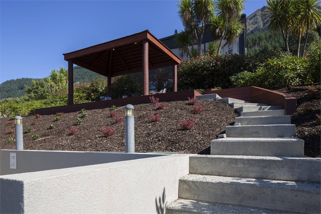 Step up to the cedar hut for the best views