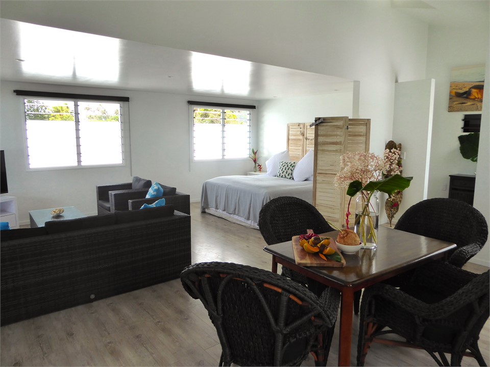 as the apartment is upstairs it catches the sun