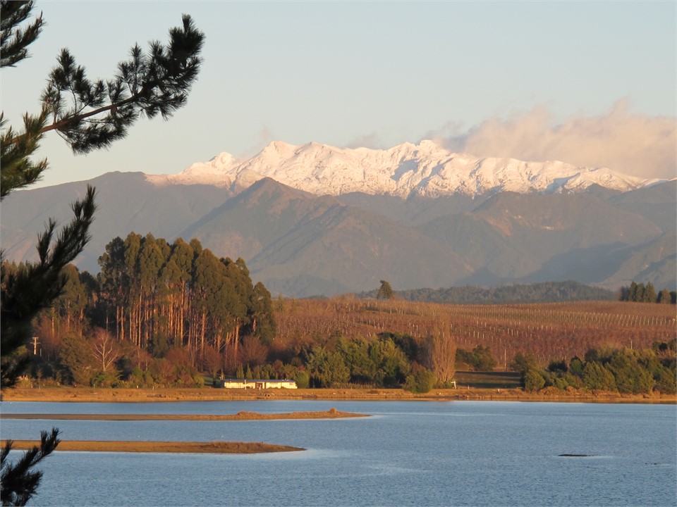 Winter snow on Mt Arthur