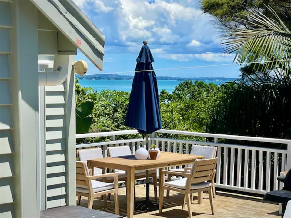 Waiheke Hideaway Waiheke Island Cottage for rent Holiday Houses
