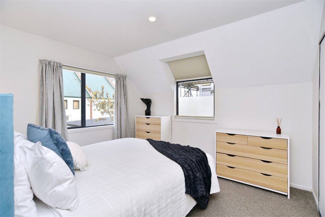 Bedroom 1 has a King bed