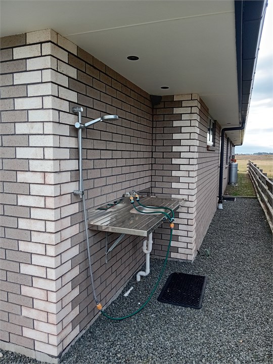 Outside shower also for pets / filleting area
