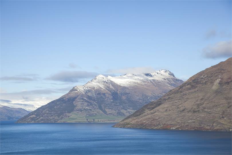Spectacular Views of Lake Wakatipu