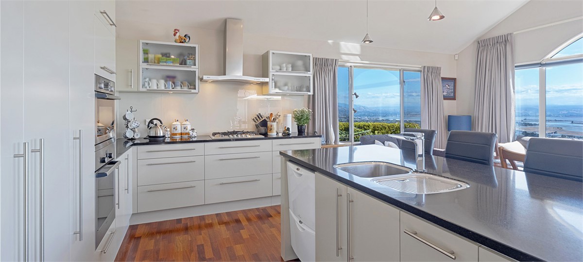 Fully-equipped Kitchen