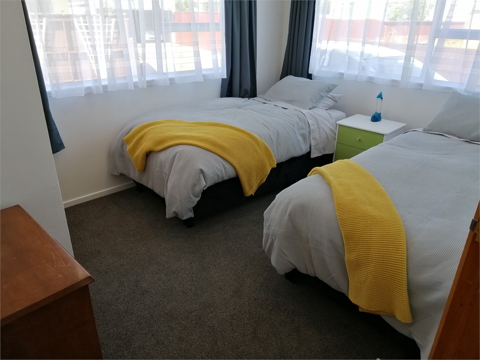 Twin room with two single beds