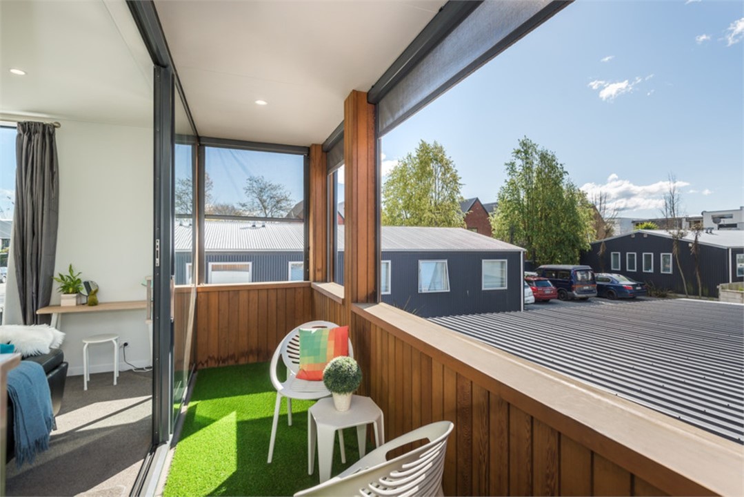 Balcony with a sitting area