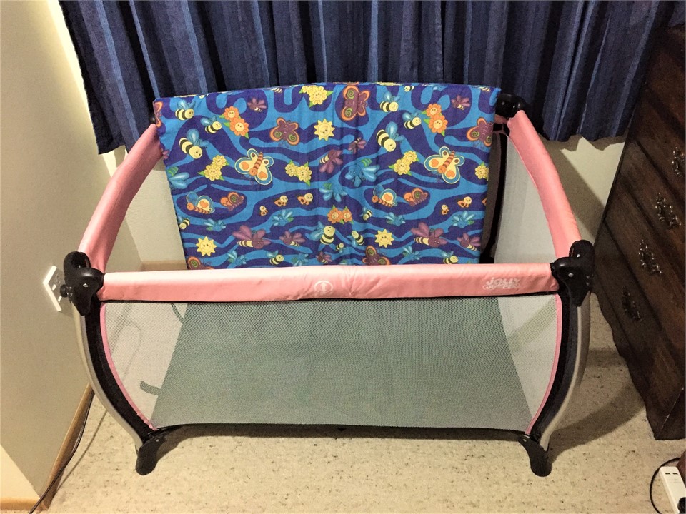Large portable cot with extra mattress