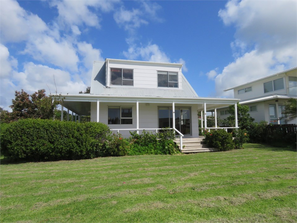 Raines Retreat Taipa Holiday Home for rent Holiday Houses