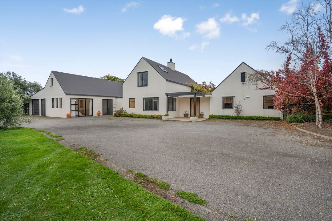 Olive Estate (Bachcare) Martinborough Bach for rent Holiday Houses