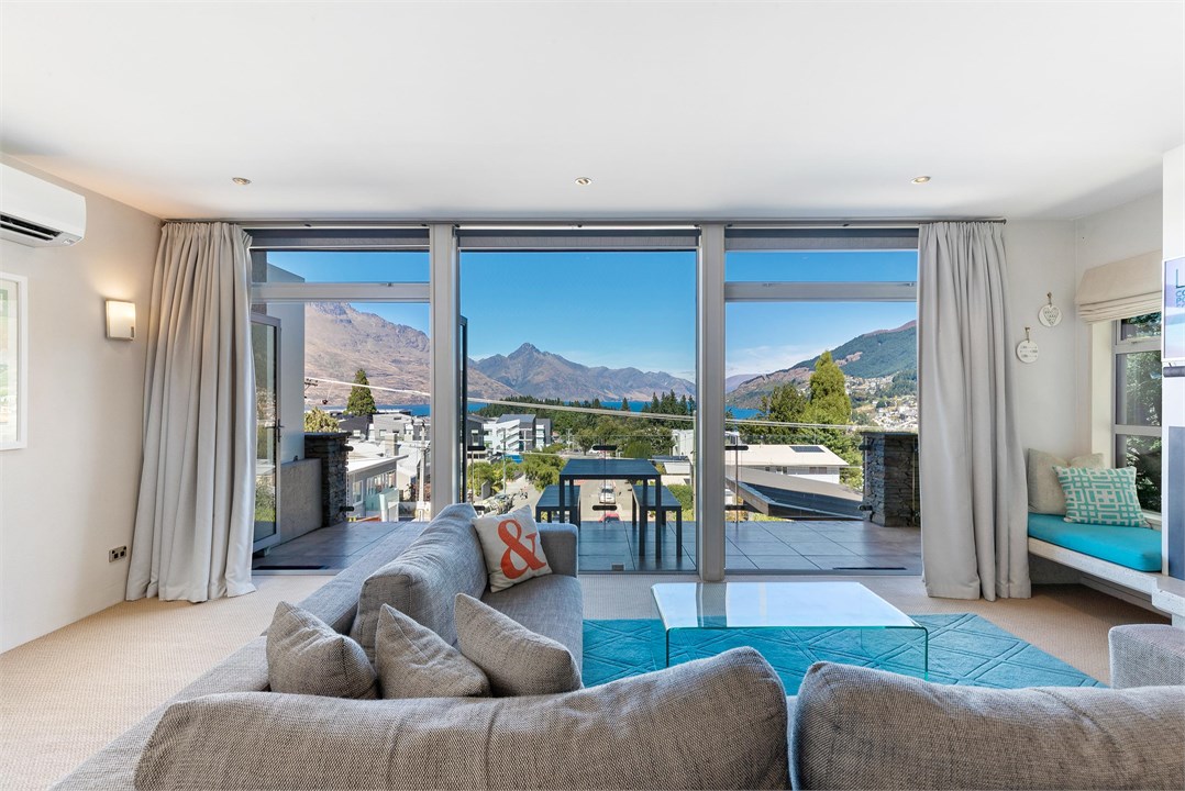 Aura Queenstown Holiday Homes Diamond Villa