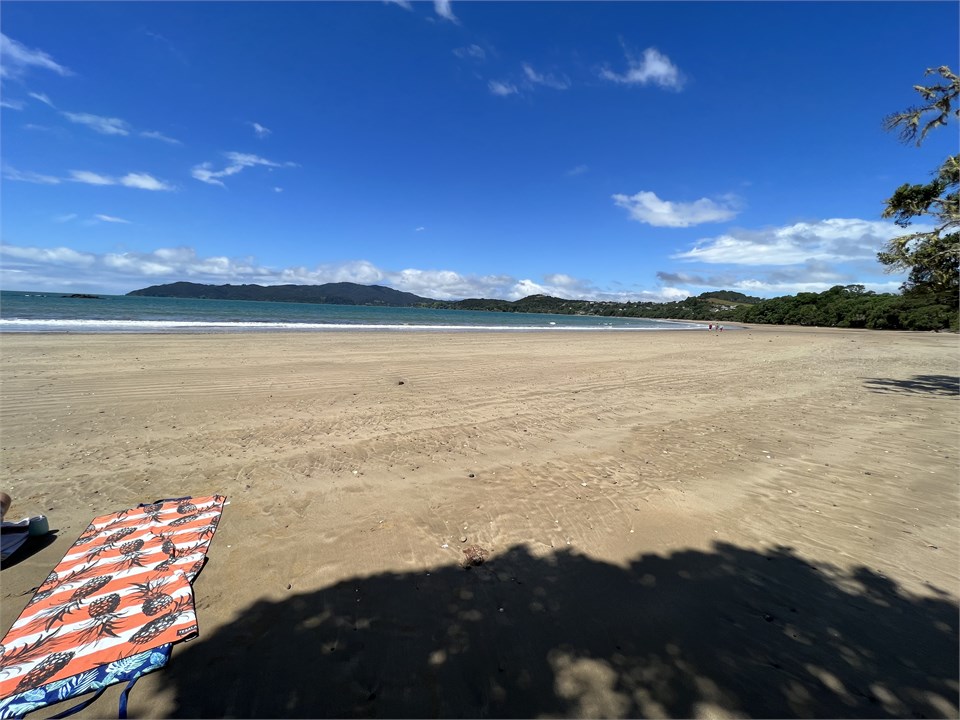 Coopers Beach, Far North, NZ only 8 minutes walk f