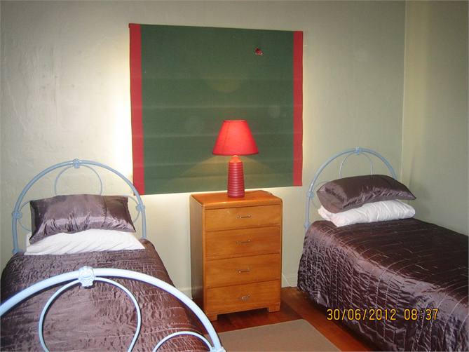 Singles x 2 and roll away