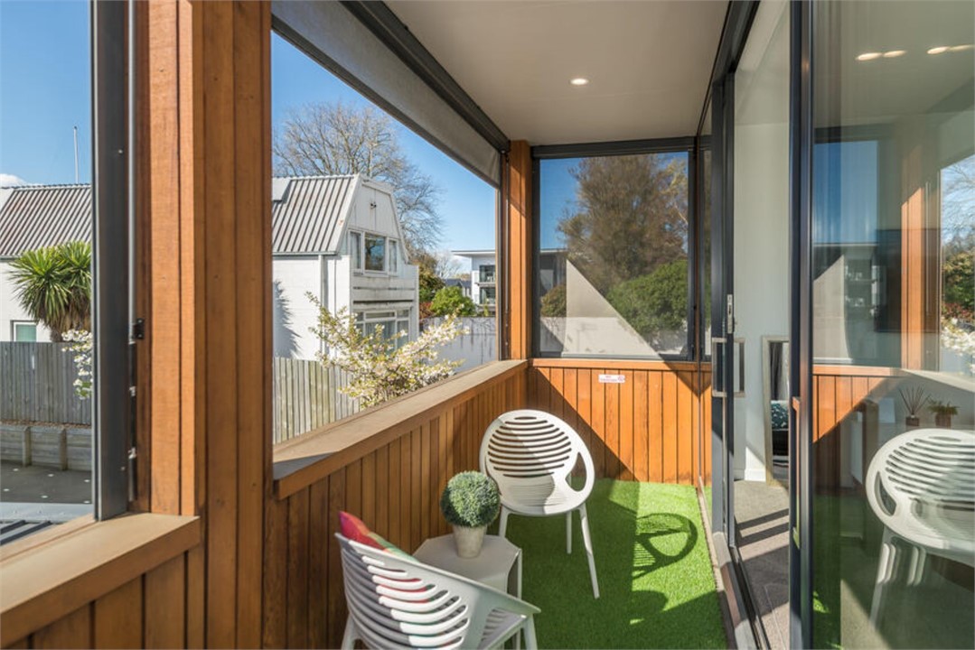 Balcony with a sitting area