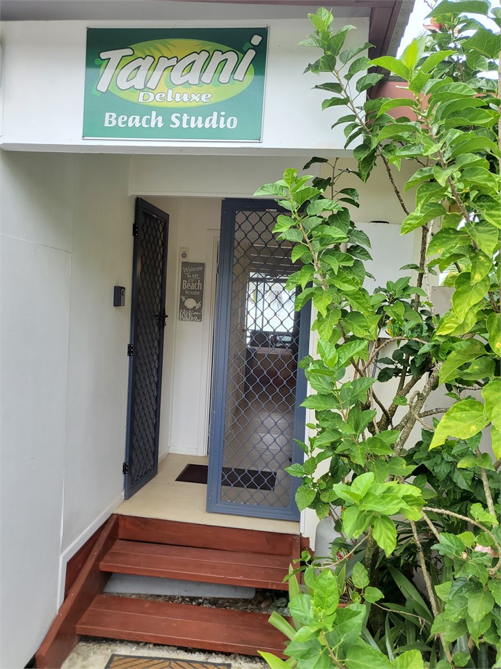 Main entrance with key lock box