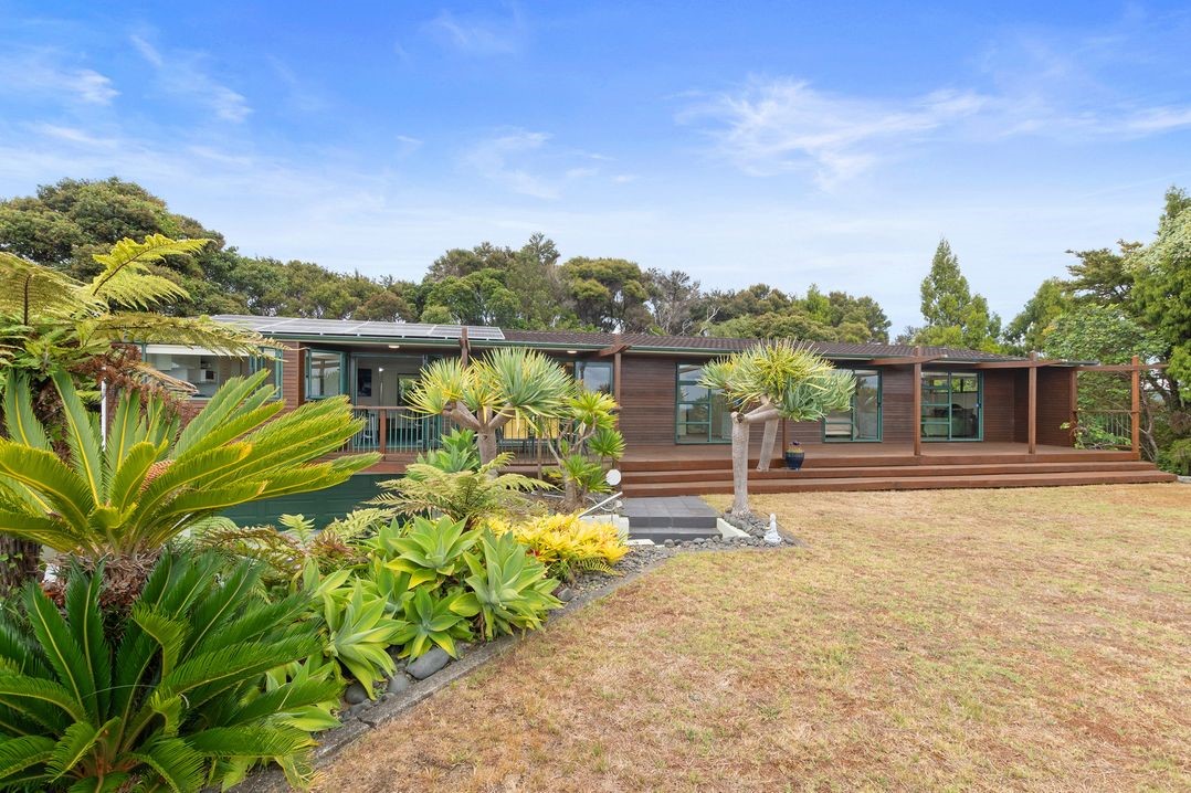 Breezy on Broadview (Bachcare) Opua Holiday Home for rent Holiday