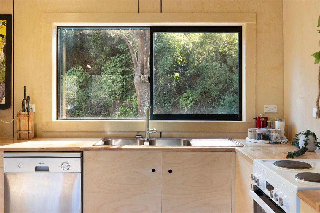 Slide the windows open for easy summer BBQ enterta