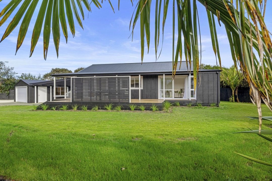 The Love Shack (Bachcare) Warkworth Holiday Home for rent Holiday