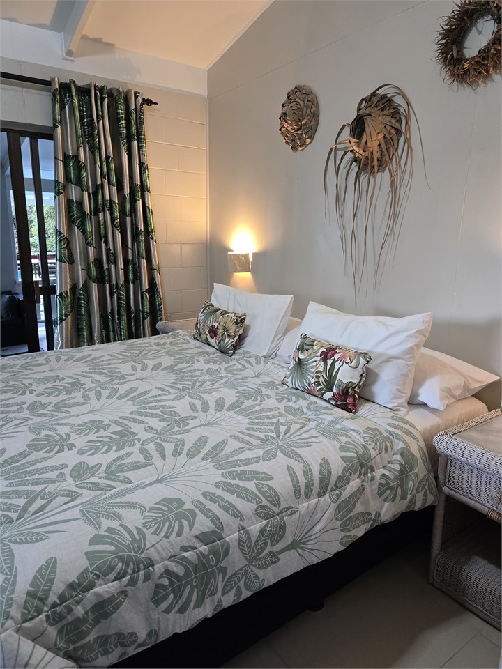 King bed configuration