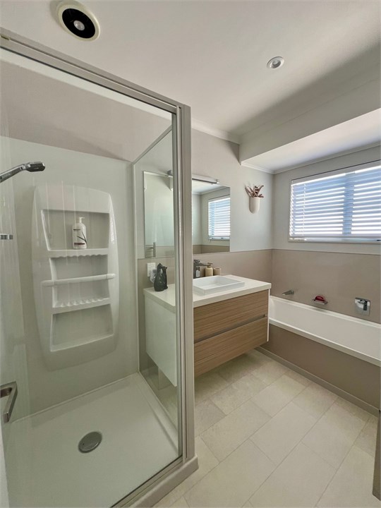 Main bathroom