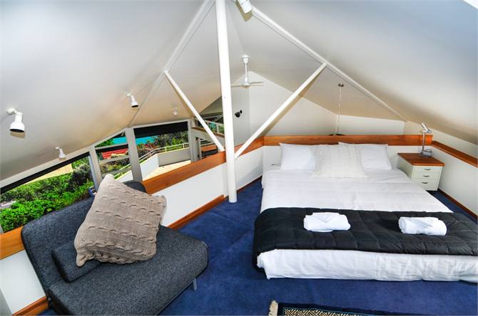 Mezzanine/Loft Bedroom with Queen Bed + Single So