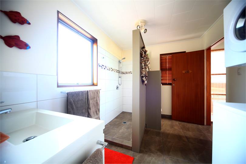 Shower, Laundry, WC.