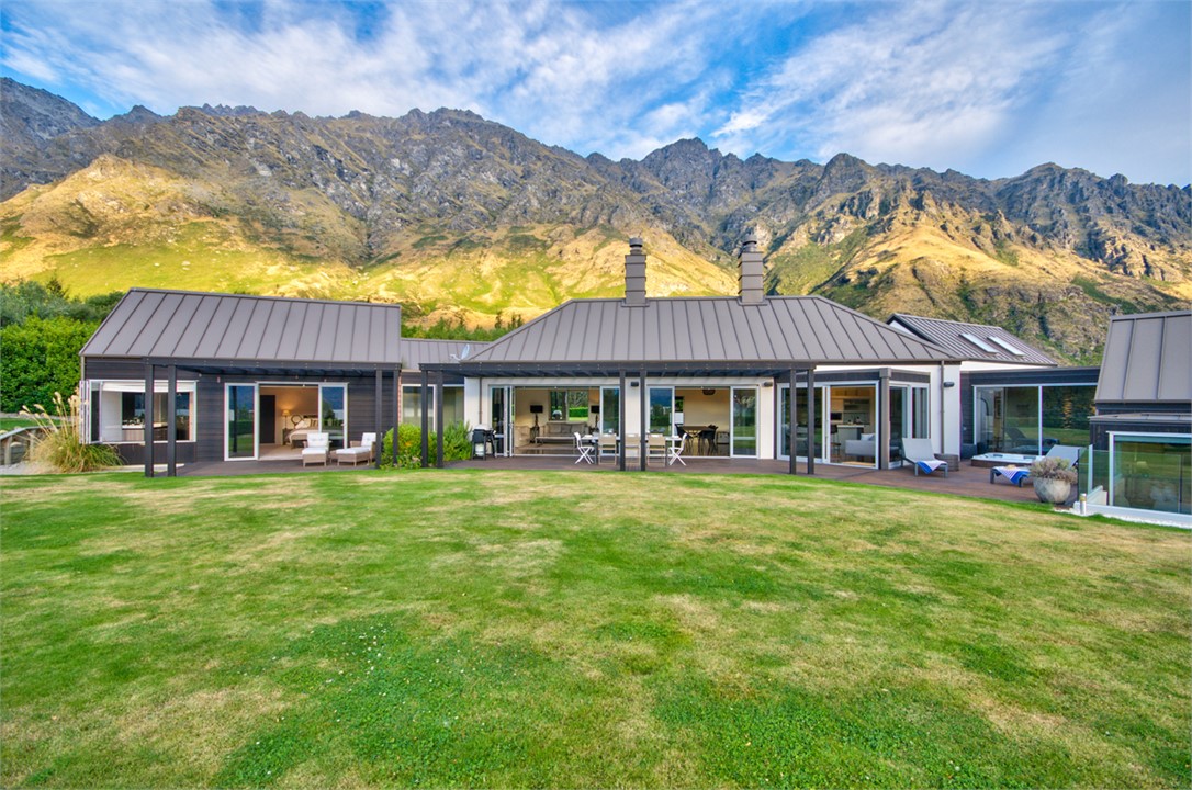 The Longhouse with Remarkables behind