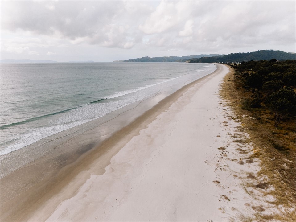 4.5k of white sandy beach